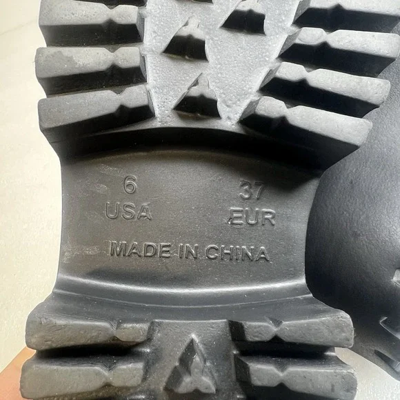 JEFFREY CAMPBELL Bae Clogg Black Lug Sole Platform Slip On Clogs Mules Size 6 - Picture 11 of 13